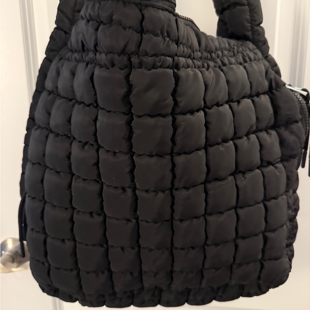 Katydid Black Quilted Shoulder Bag - Picture 2 of 2